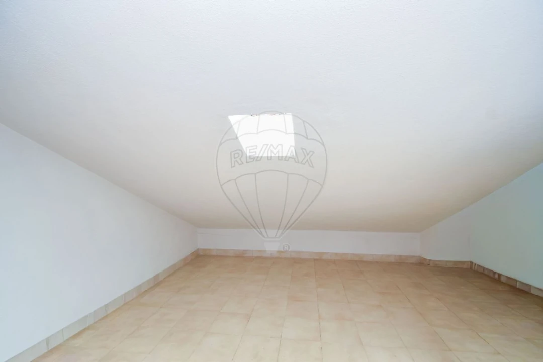 Apartamento T2 para Venda em Cacém e São Marcos Foto 23