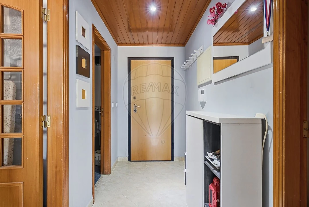 Apartamento T2 para Venda em Vialonga Foto 8