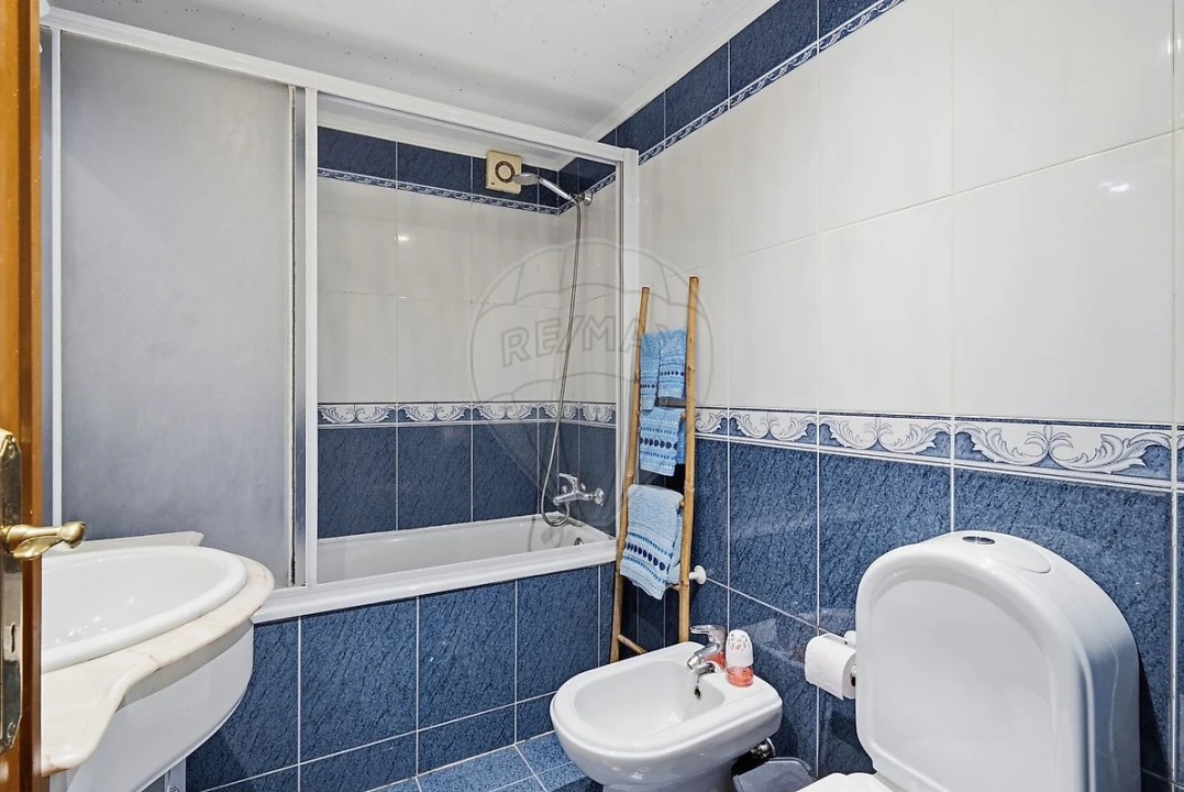 Apartamento T2 para Venda em Vialonga Foto 9