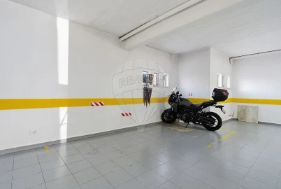 Apartamento T2 para Venda em Vialonga