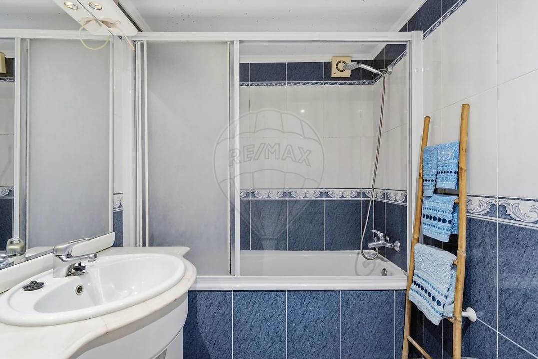 Apartamento T2 para Venda em Vialonga Foto 10
