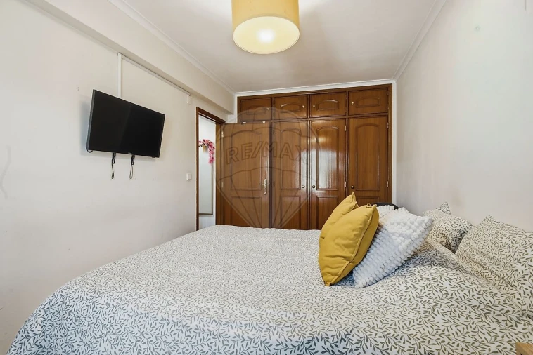 Apartamento T2 para Venda em Vialonga Foto 14