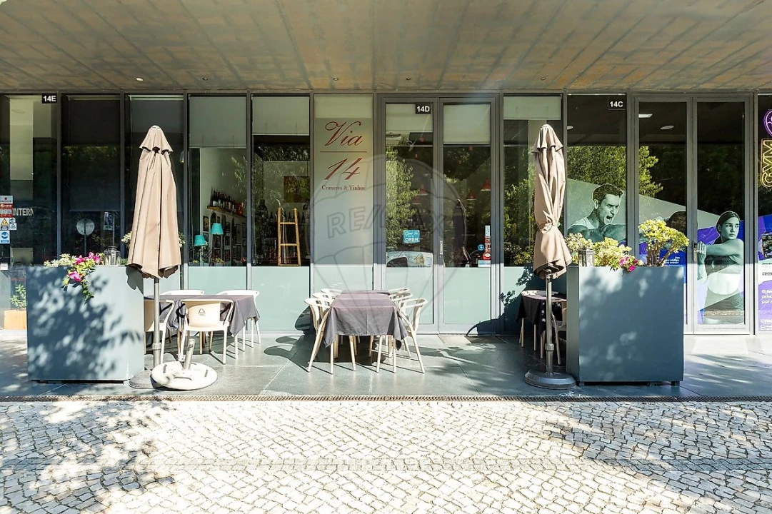 Negócio para Venda em Parque das Nações Foto 3