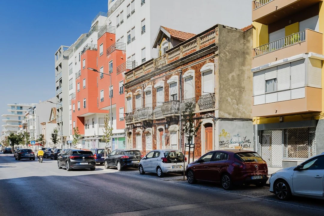 Prédio para Venda em Barreiro e Lavradio Foto 10