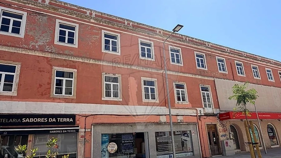 Prédio para Venda em Barreiro e Lavradio