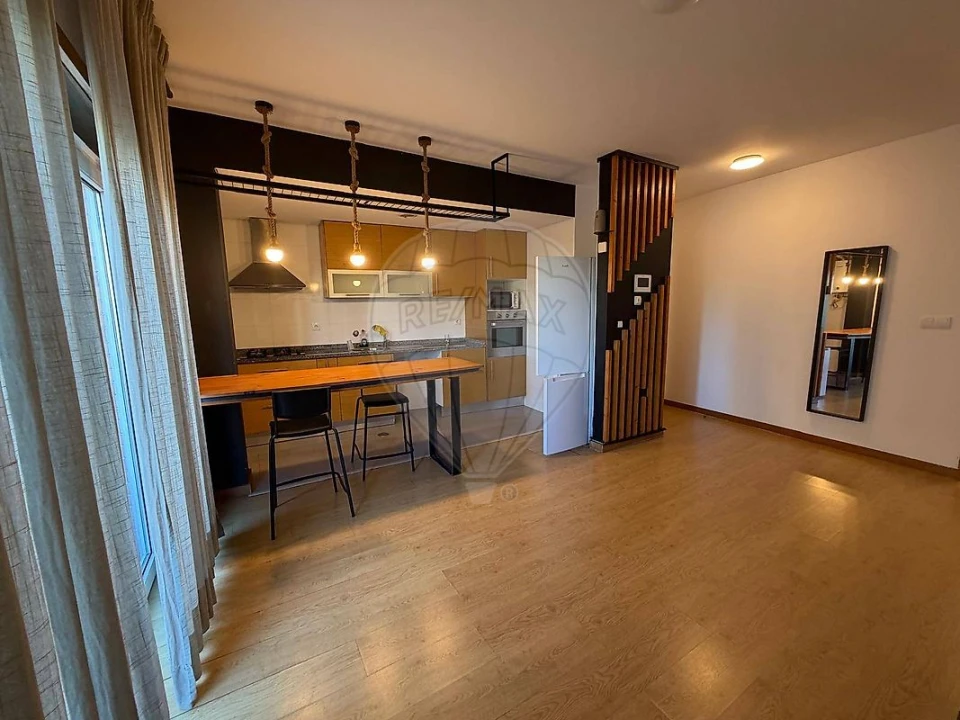 Apartamento T1 para Arrendamento em Ovar, São João, Arada e São Vicente de Pereira Jusã Foto 4