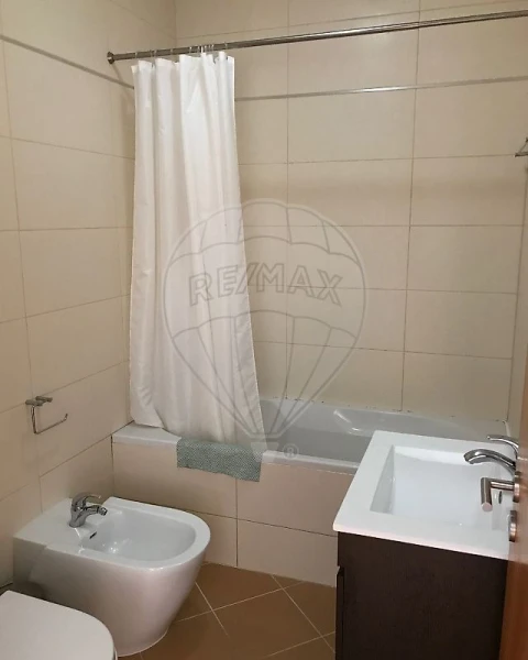 Apartamento T1 para Arrendamento em Ovar, São João, Arada e São Vicente de Pereira Jusã