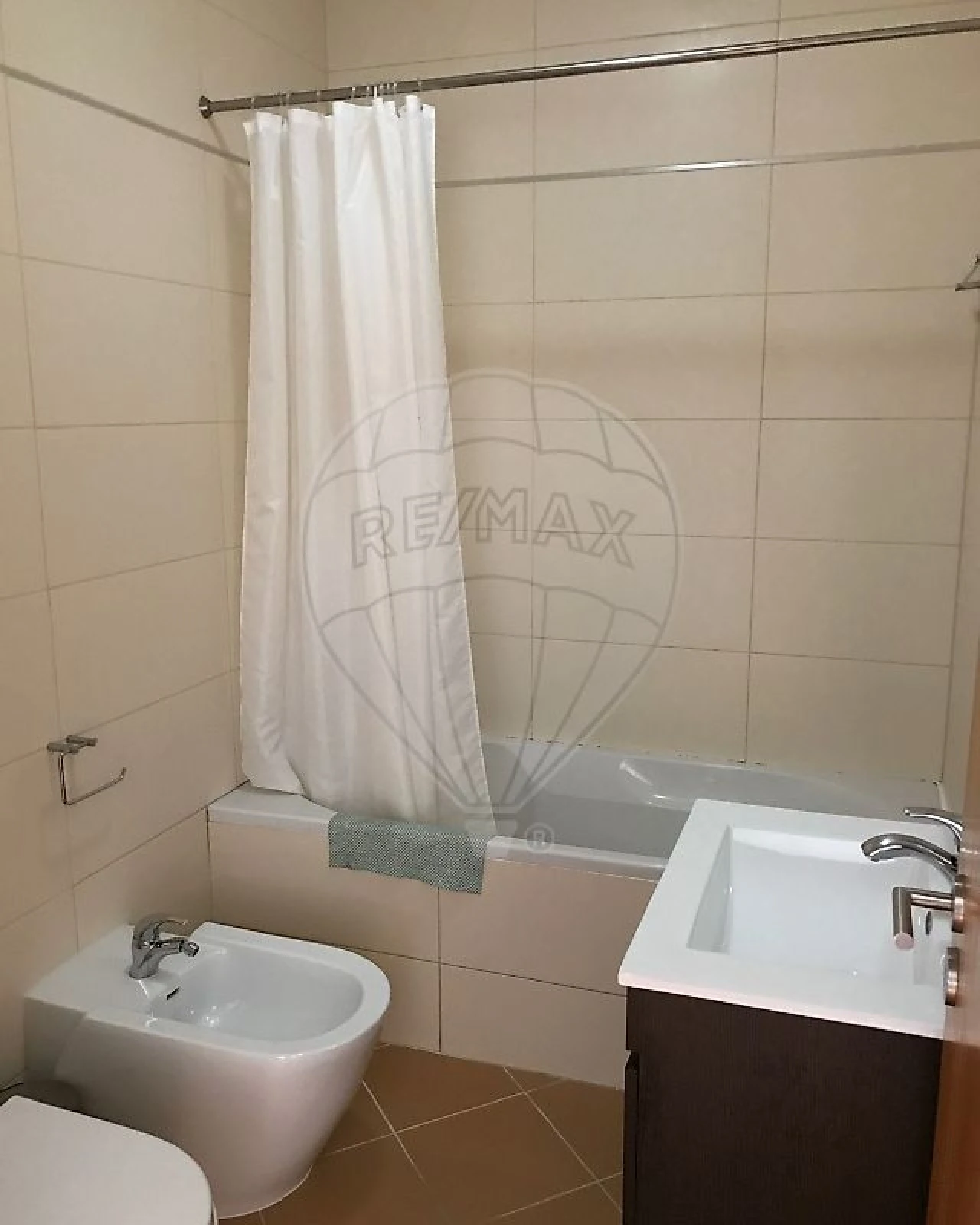 Apartamento T1 para Arrendamento em Ovar, São João, Arada e São Vicente de Pereira Jusã Foto 1