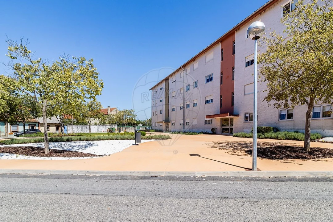 Apartamento T3 para Venda em Ovar, São João, Arada e São Vicente de Pereira Jusã Foto 2