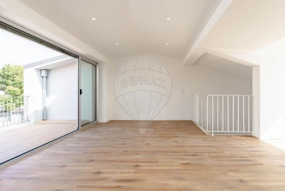 Moradia T3 para Arrendamento em Amora