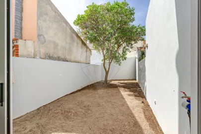 Moradia T3 para Arrendamento em Amora