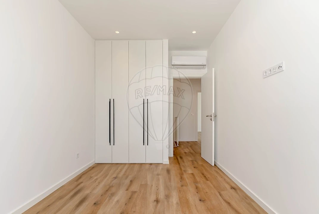 Moradia T3 para Arrendamento em Amora Foto 7