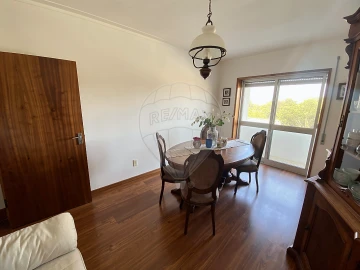 Apartamento T1 para Arrendamento em Aldoar, Foz do Douro e Nevogilde