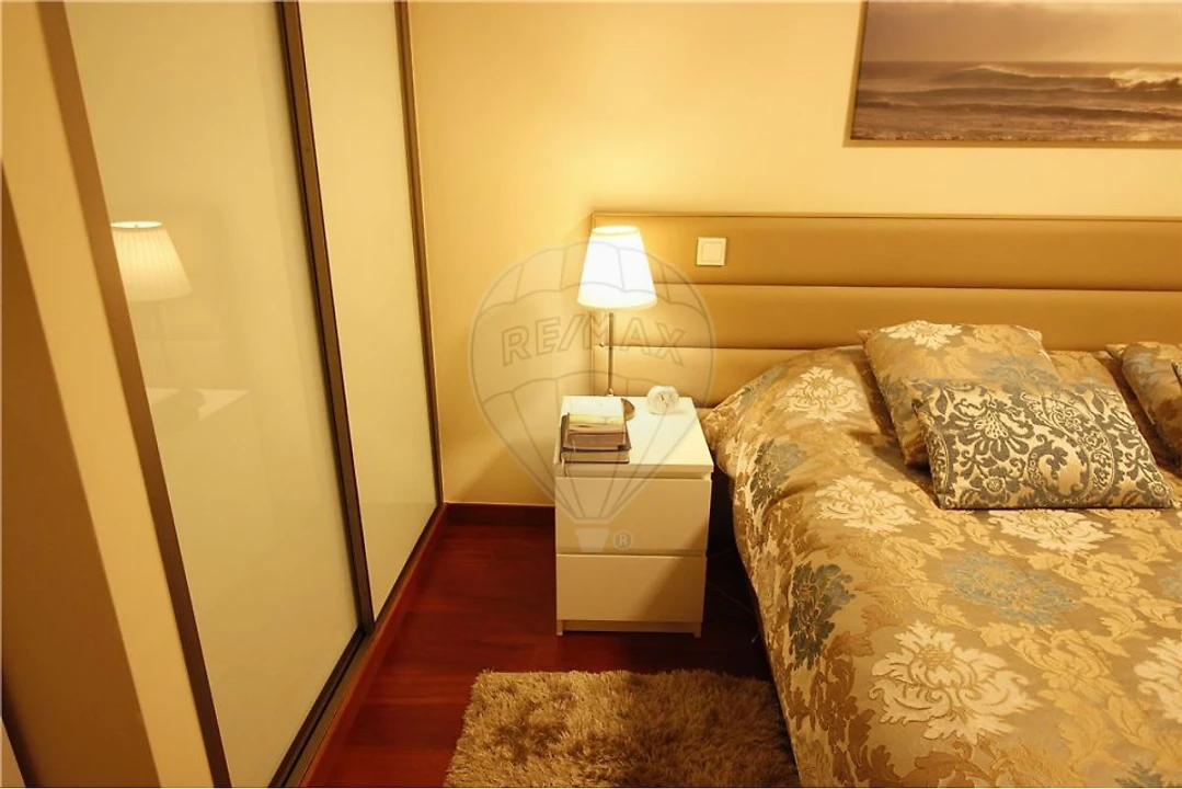 Apartamento T4 para Arrendamento em Ramalde Foto 20