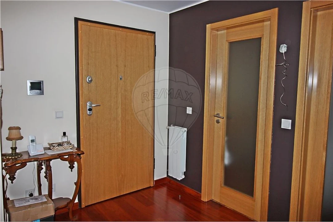 Apartamento T4 para Arrendamento em Ramalde Foto 11