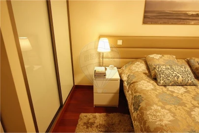 Apartamento T4 para Arrendamento em Ramalde