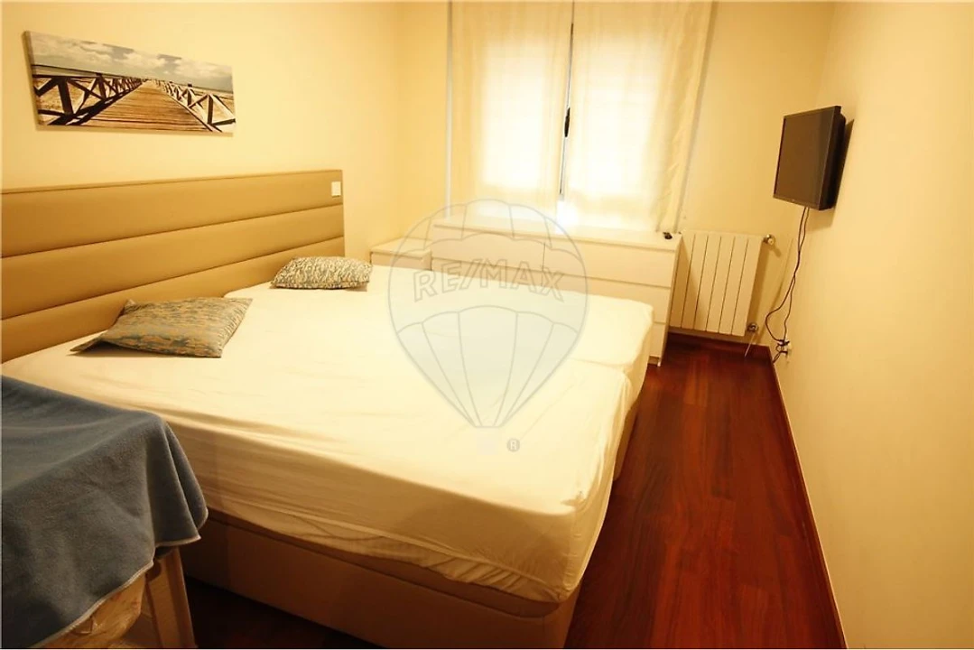Apartamento T4 para Arrendamento em Ramalde Foto 13