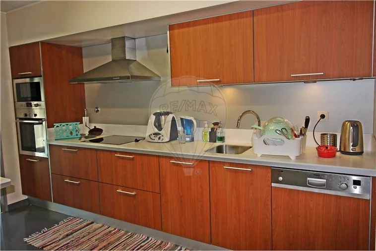 Apartamento T4 para Arrendamento em Ramalde Foto 21