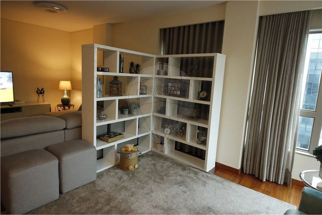 Apartamento T4 para Arrendamento em Ramalde Foto 3
