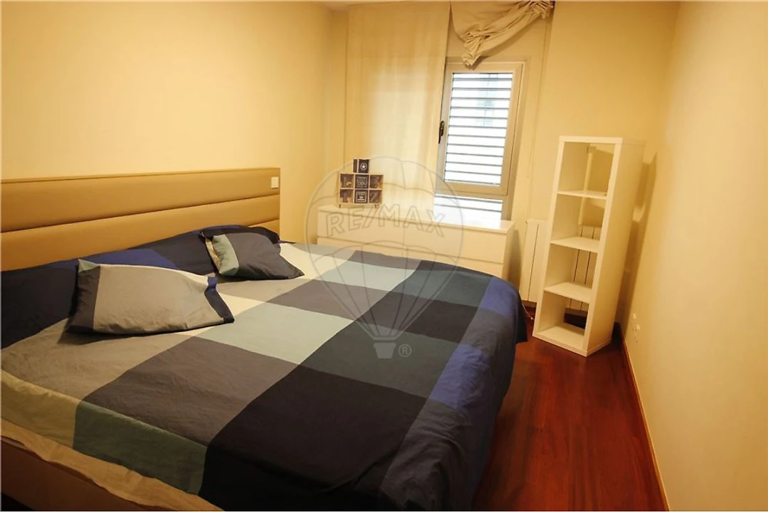 Apartamento T4 para Arrendamento em Ramalde Foto 1