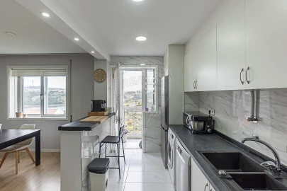 Apartamento T2 para Venda em Gondomar (São Cosme), Valbom e Jovim