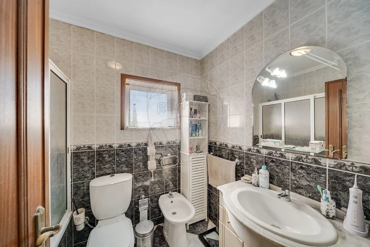 Apartamento T4 para Venda em Palhaça Foto 17