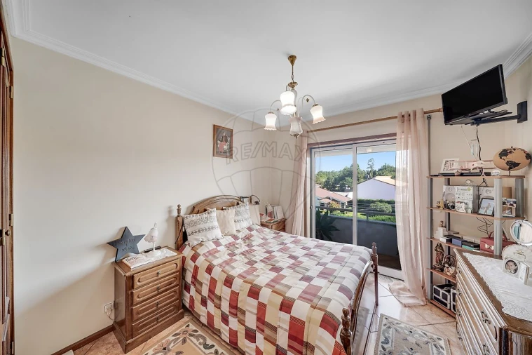Apartamento T4 para Venda em Palhaça Foto 10