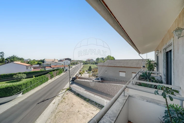 Apartamento T4 para Venda em Palhaça Foto 12