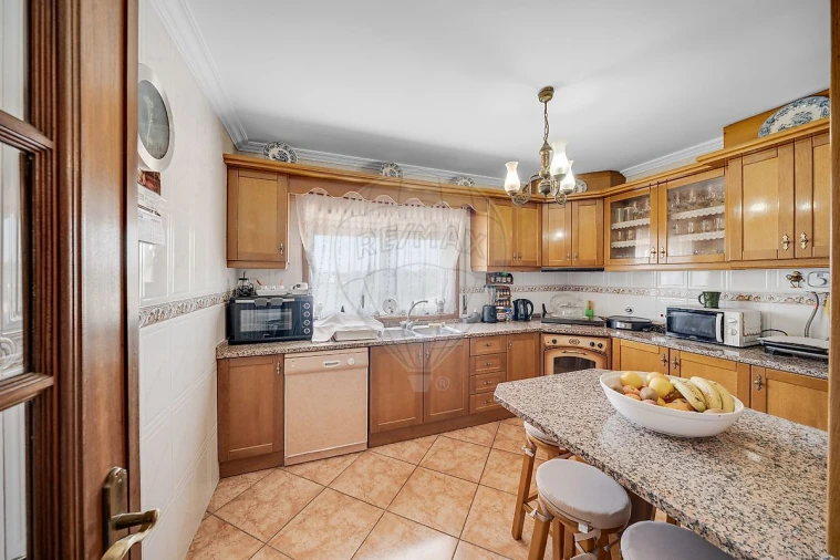 Apartamento T4 para Venda em Palhaça Foto 21