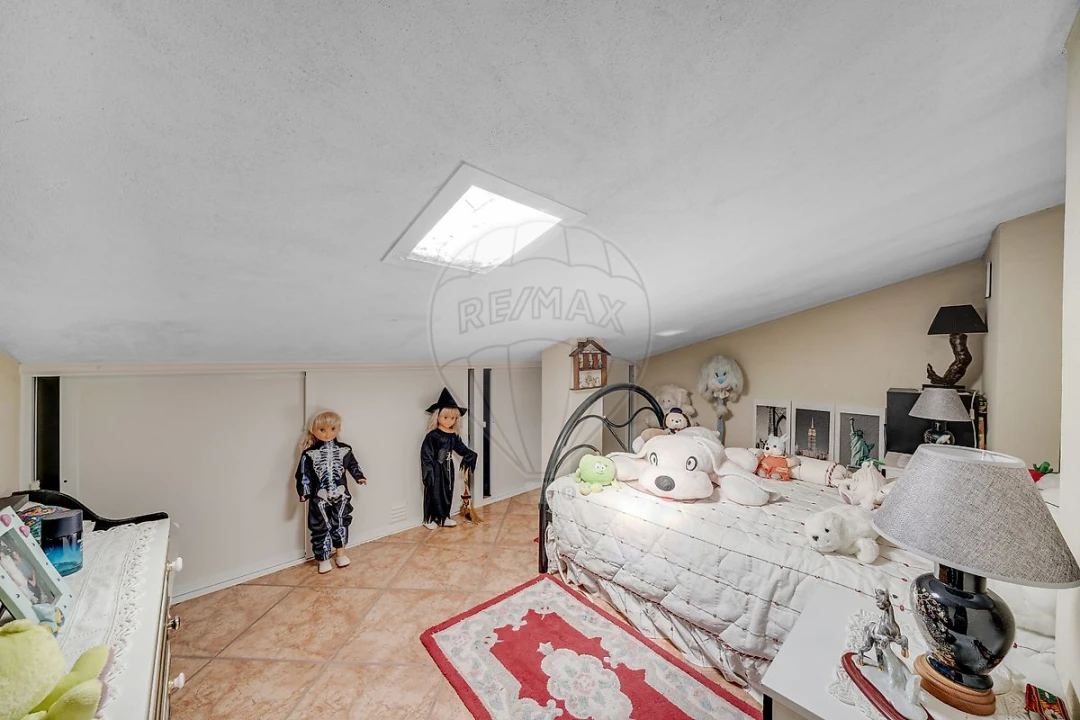 Apartamento T4 para Venda em Palhaça Foto 8