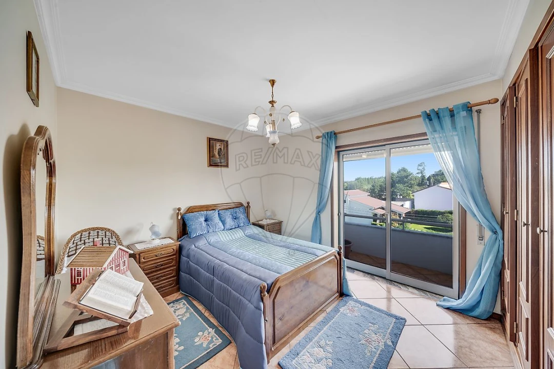 Apartamento T4 para Venda em Palhaça Foto 11