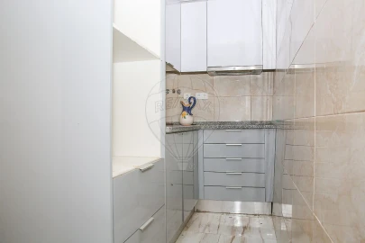 Moradia T2 para Venda em Sobral de Monte Agraço