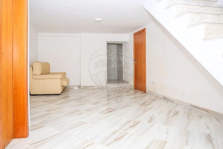 Moradia T2 para Venda em Sobral de Monte Agraço Foto 16