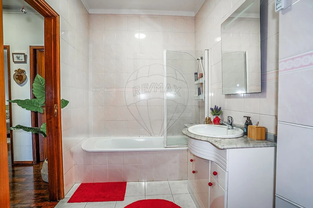 Apartamento T3 para Venda em Benedita Foto 32