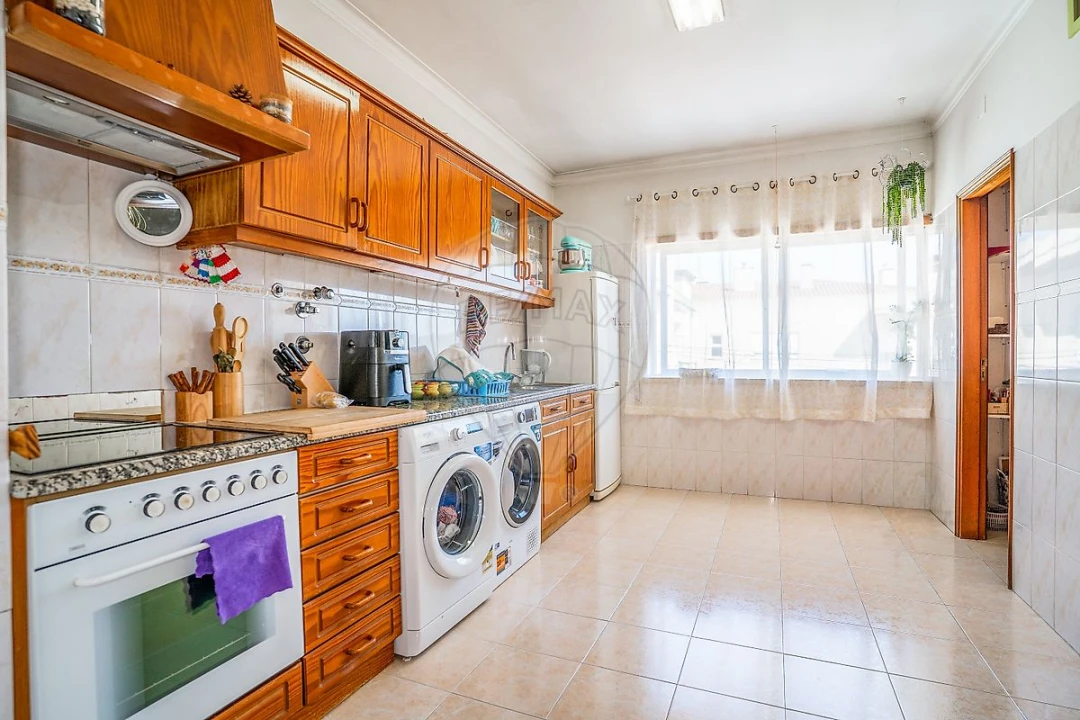 Apartamento T3 para Venda em Benedita Foto 15