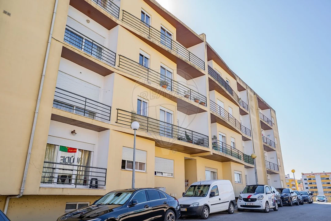 Apartamento T3 para Venda em Benedita Foto 46