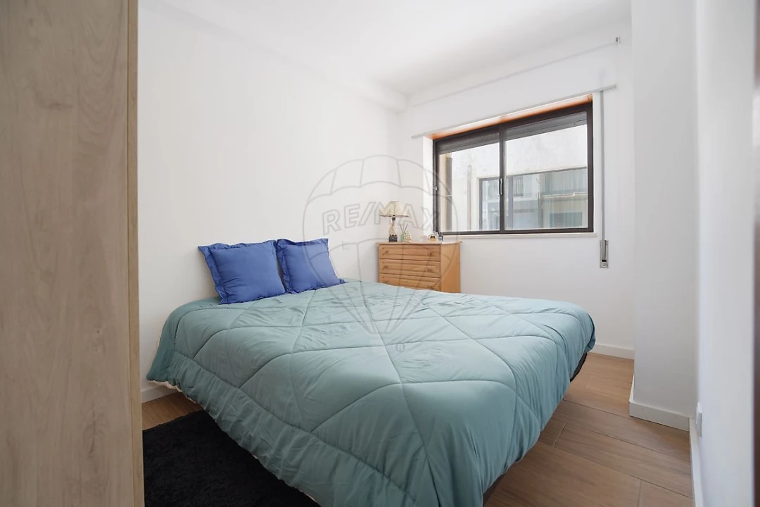Apartamento T1 para Venda em Buarcos Foto 11