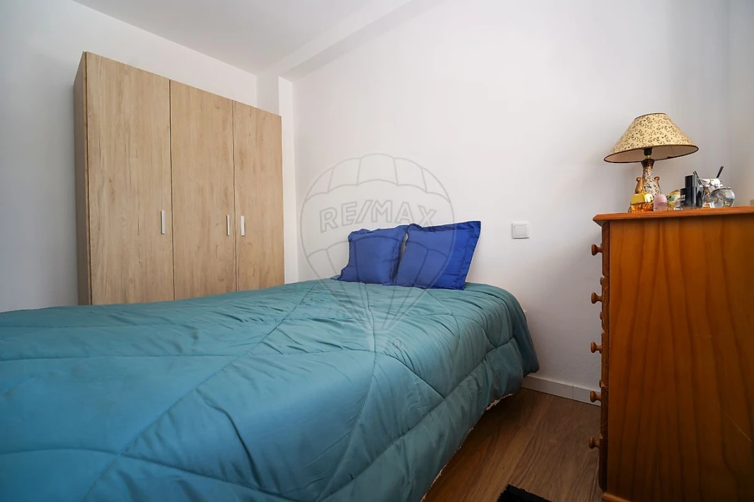 Apartamento T1 para Venda em Buarcos Foto 12