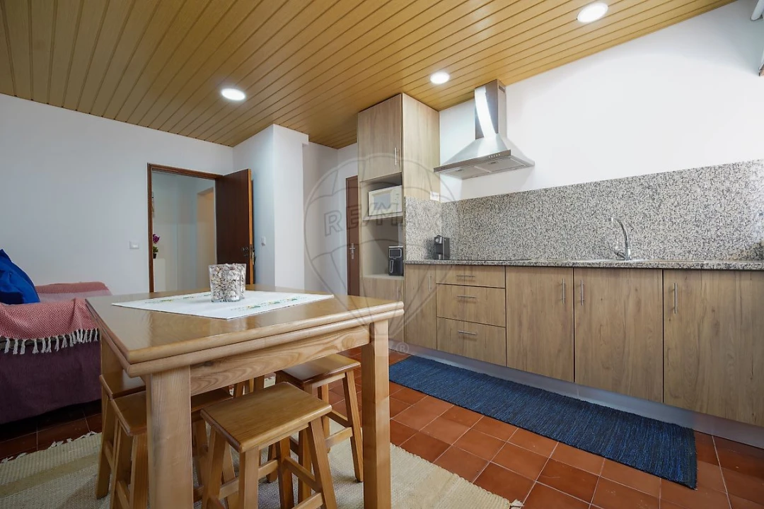 Apartamento T1 para Venda em Buarcos Foto 14