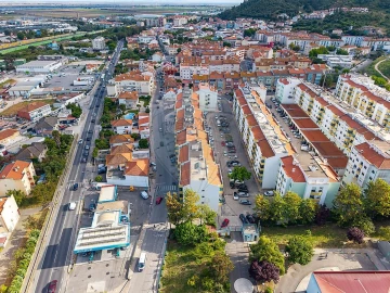 Apartamento T3 para Venda em Castanheira do Ribatejo e Cachoeiras