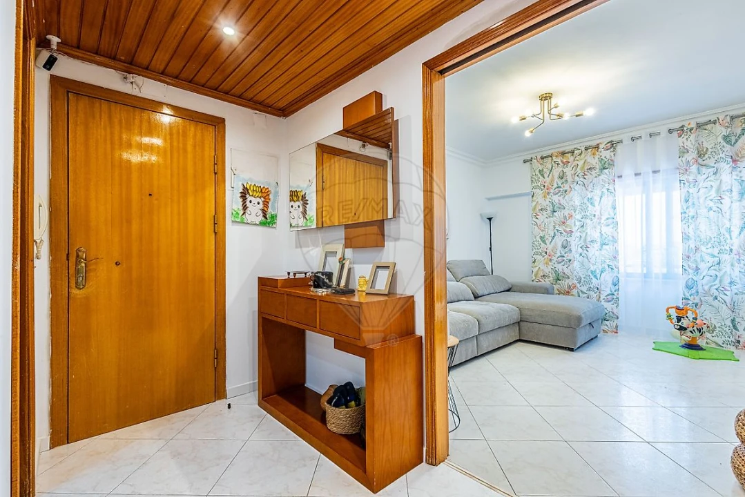 Apartamento T3 para Venda em Castanheira do Ribatejo e Cachoeiras Foto 31