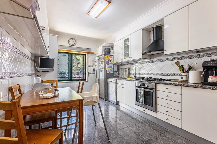 Apartamento T3 para Venda em Castanheira do Ribatejo e Cachoeiras Foto 28