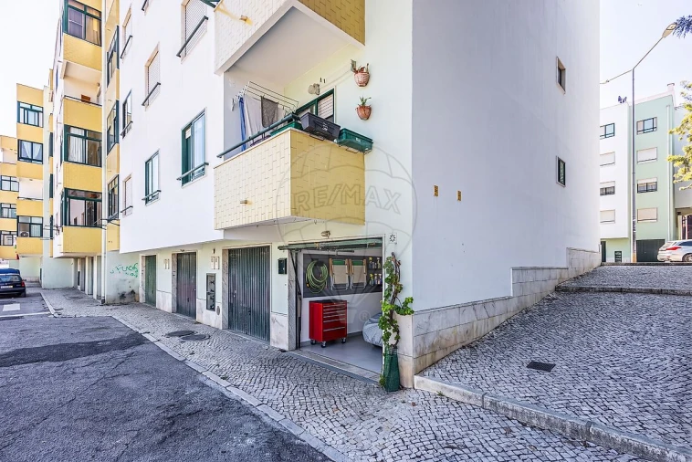 Apartamento T3 para Venda em Castanheira do Ribatejo e Cachoeiras Foto 21