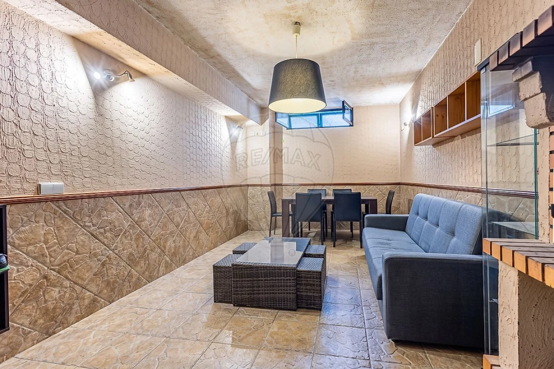 Apartamento T3 para Venda em Castanheira do Ribatejo e Cachoeiras Foto 4