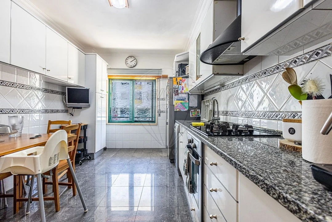 Apartamento T3 para Venda em Castanheira do Ribatejo e Cachoeiras Foto 24