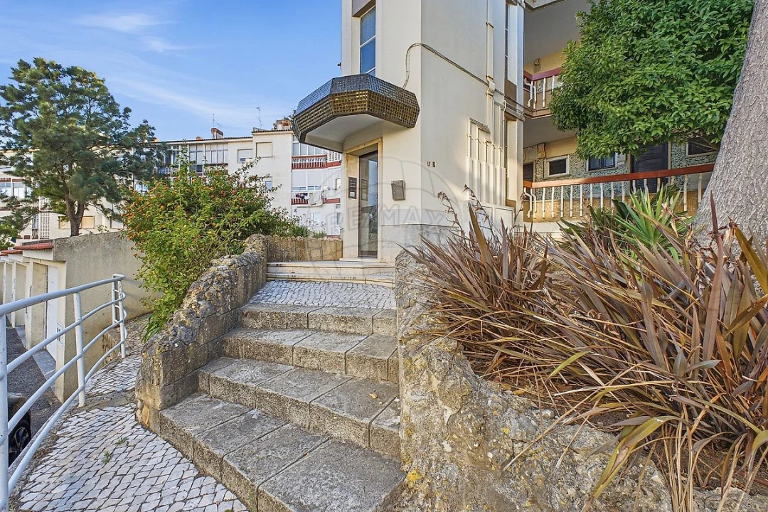 Apartamento T1 para Arrendamento em Carcavelos e Parede Foto 21