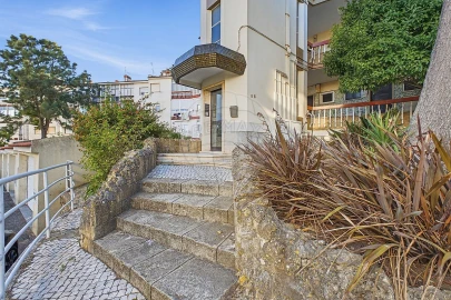 Apartamento T1 para Arrendamento em Carcavelos e Parede