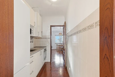 Apartamento T1 para Arrendamento em Carcavelos e Parede