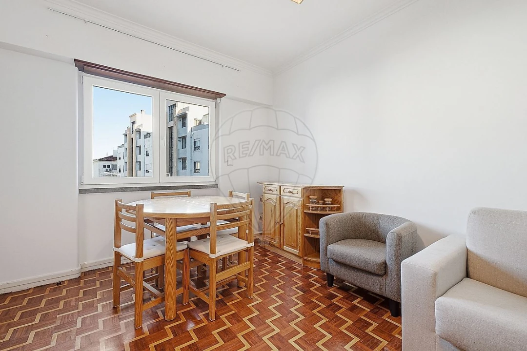 Apartamento T1 para Arrendamento em Carcavelos e Parede Foto 19
