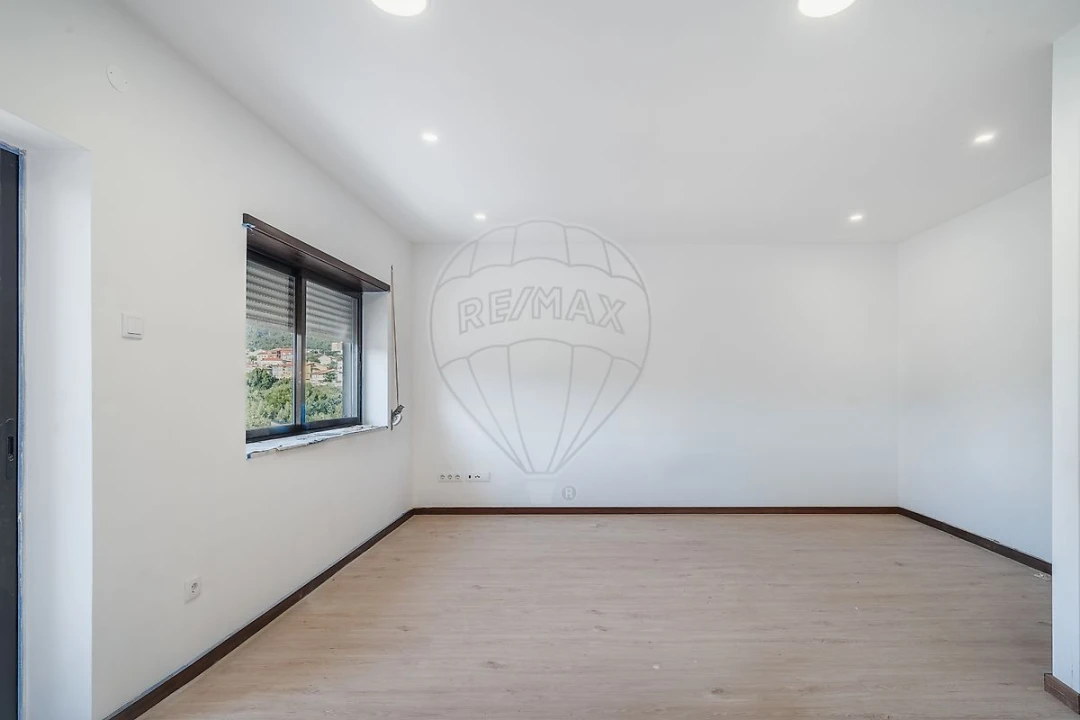 Apartamento T2 para Venda em Fânzeres e São Pedro da Cova Foto 19